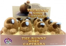 Kapybara z rozciąganą nitką