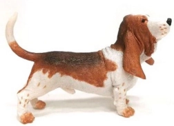 Figurka psa Basset
