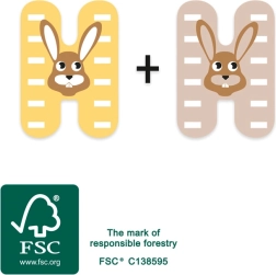 Drewniana litera H z zającem