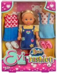 Laleczka Evička z wymiennymi strojami