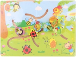 Drewniany labirynt ze zwierzątkami