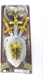 Zestaw mieczy i tarczy w lśniącym srebrnym wykończeniu