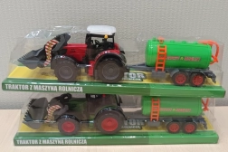 Traktor z maszyną rolniczą
