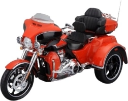 Metalowy model motocykla HARLEY-DAVIDSON 2021 CVO Tri Glide 1:12, pomarańczowy