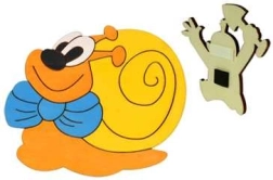 Drewniana dekoracyjna magneska ślimak