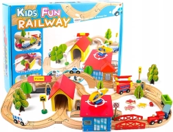 Drewniana kolejka z samochodami i akcesoriami