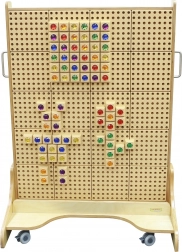 Drewniana wolnostojąca tablica STEM MASTERKIDZ