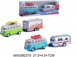 Minibus z przyczepą