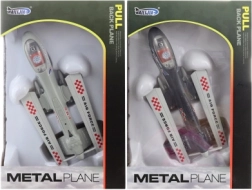 Metalowy samolot z napędem typu pull-back na baterie