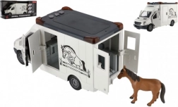 Transporter do zwierząt z koniem i efektami kołowrotka