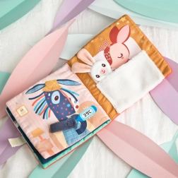 Tekstylna książeczka z aktywnościami LILLIPUTIENS – jelonek Stella i jego przytulanka