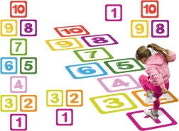 naklejki podłogowe liczby 1–10 do gry w klasy – edukacyjny zestaw