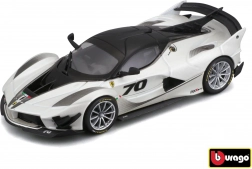 metalowy model auta bburago ferrari fxx-k evo 2017 1:43 biały/czarny