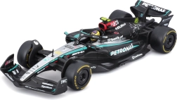 bburago model f1 mercedes-amg f1 w15 1:43 z kierowcą w gablocie