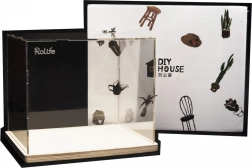 Plexiglasowa osłona na modele miniaturek domków