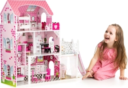 Drewniany domek dla lalek ze zjeżdżalnią