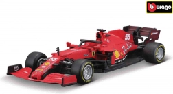 Model Ferrari Racing F1 SF21 Carlos Sainz z hełmem
