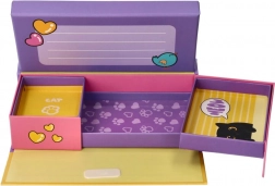 Fioletowe pudełko na biżuterię i drobiazgi