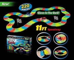 Tor wyścigowy świecący w ciemności + autko z lampką LED 220 szt.