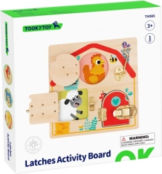 drewniana tablica aktywności z zamkami