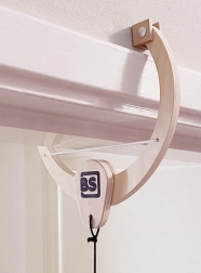 Odbijający piłka do futryny drzwi