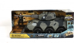 Wojskowy samochód z zestawem akcesoriów