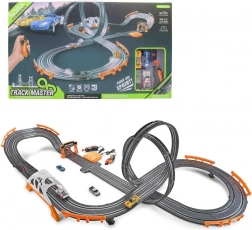 Wyścigowy tor samochodowy o długości 615 cm