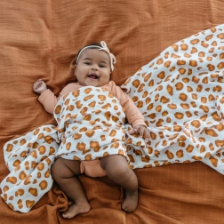 Tommy Lise bawełniana pieluszka muślinowa biały lampart 120 × 120 cm