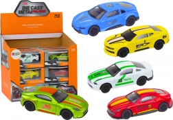 metalowy samochodzik 1:43 z napędem i gumowymi kołami