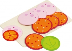 Wędlina na desce - jedzenie do kanapek