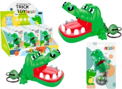 Brelok z gryzącym krokodylkiem z dzwoneczkiem zielony