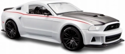 Kompozytowy model Ford Mustang Street Racer 1:24 biały