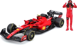 Ferrari F1 SF-23 1:24 z figurką kierowcy i gablotą od Bburago
