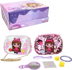 Dziewczęca torebka z dodatkami