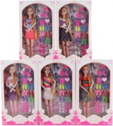 Lalką stawową z akcesoriami