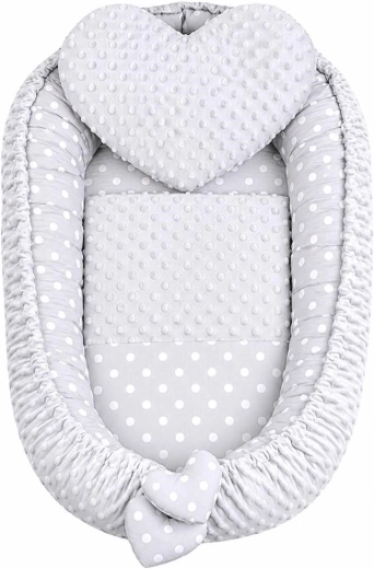 New Baby luksusowe dwustronne gniazdko dla niemowląt z poduszeczką i kołderką Minky serduszko szare