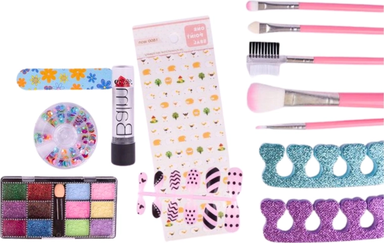 Wszystko dla małej wizażystki w jednym miejscu