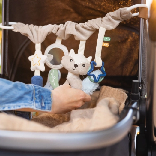 Bezpieczne materiały i zabawa w podróży