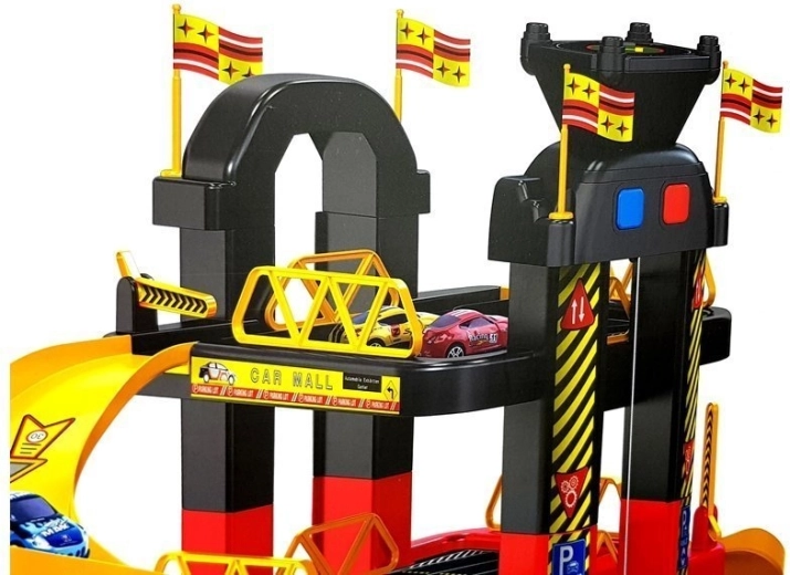 Działająca winda ze światłami