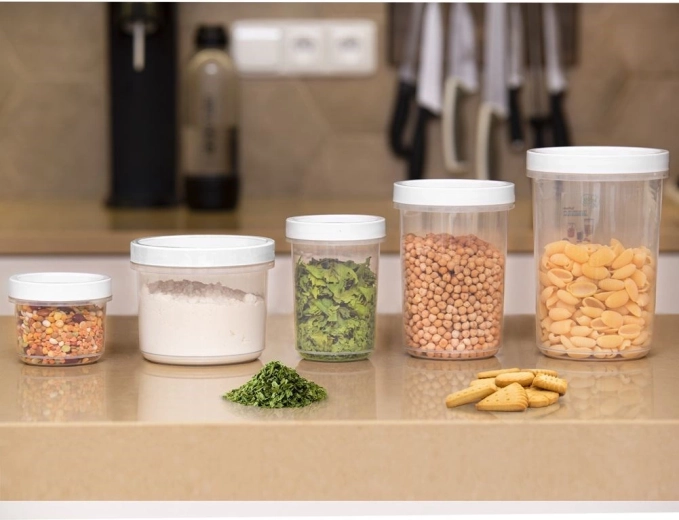 Przejrzyste przechowywanie i możliwość sztaplowania