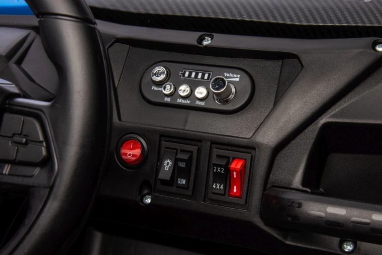 Prawdziwe możliwości terenowe: 4×200 W i przełączanie 2x4/4x4