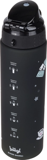Praktyczna pojemność 700 ml i kontrola ilości napoju