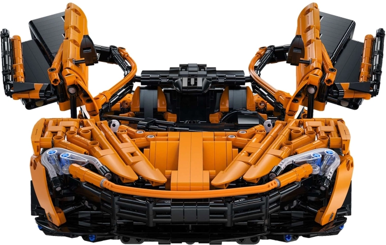 Otwierane elementy i realistyczne detale