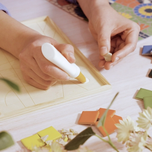 Łatwe klejenie i precyzyjne rozmieszczenie