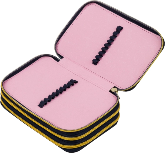 Elastyczne uchwyty również na grube kredki i flamastry