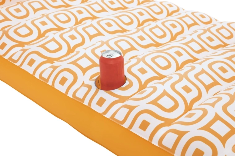 Uchwyt na napój pod ręką