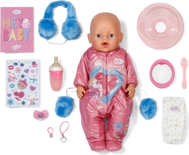 Bogaty zestaw akcesoriów do kreatywnych scenariuszy