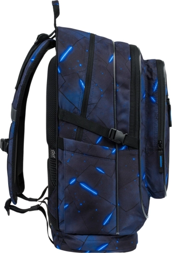 Sprytna organizacja z kieszenią na laptop 15"