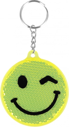 Łatwe przypięcie do kluczy i plecaka