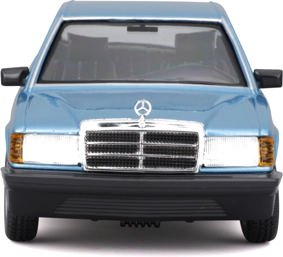 Realistyczna karoseria w odcieniu Diamond Blue